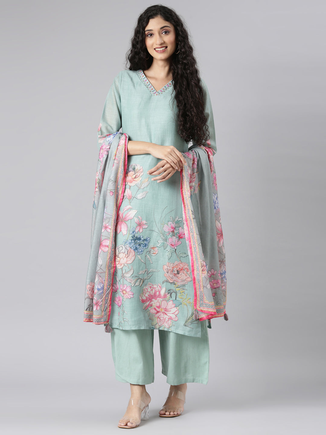 Neerus Green linen printed suit set - detail view 3