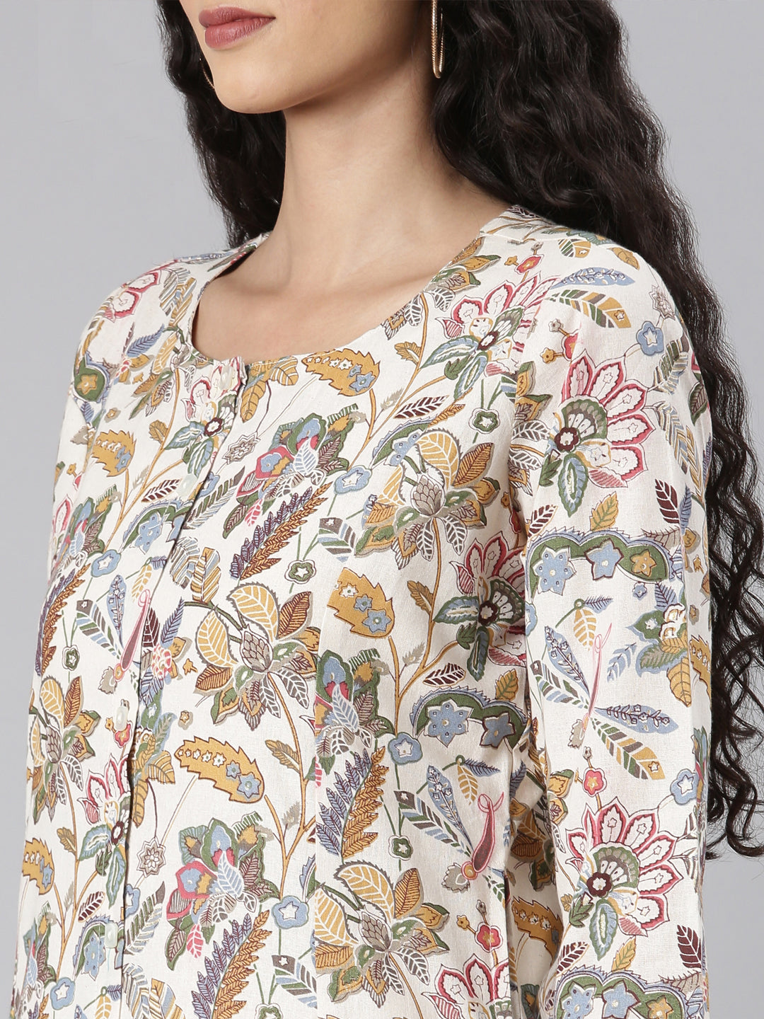 Neerus Multi printed floral kurta set with trouser - detail view 2
