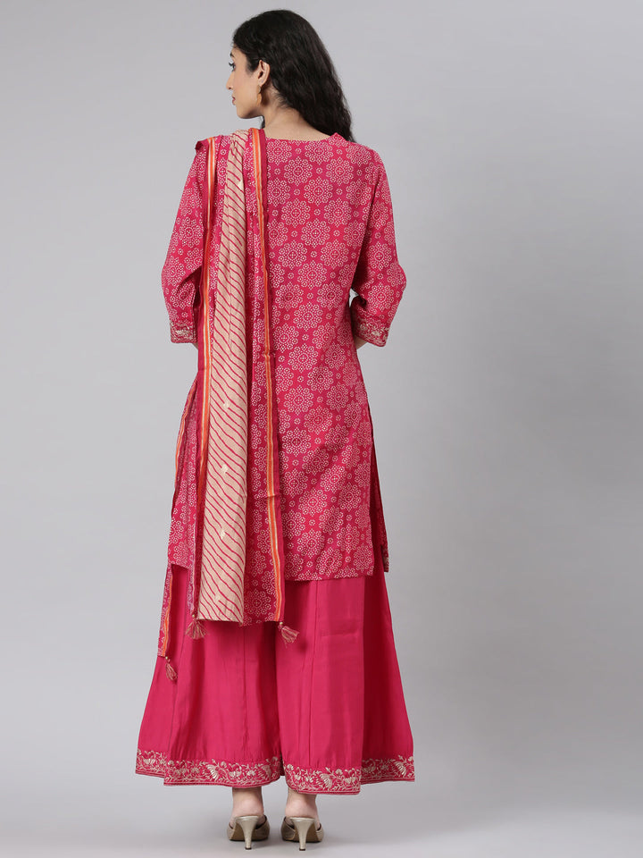 Neerus Pink Straight Casual Bandhani Kurta and plazzo with Dupatta