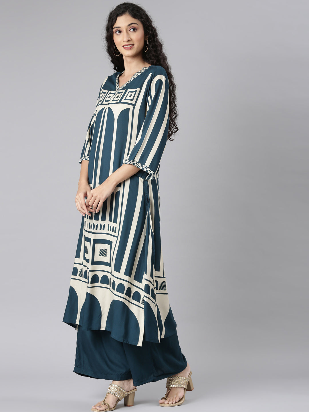 Neerus Green rayon straight kurta set - back view
