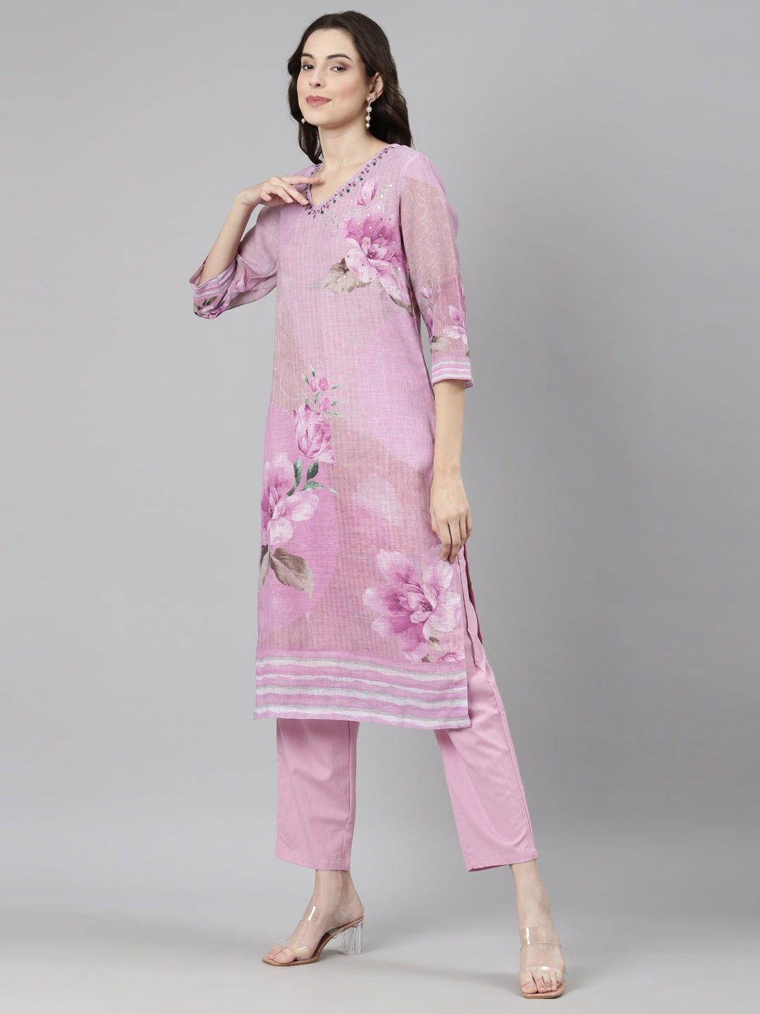 Neerus Purple linen printed suit set - back view