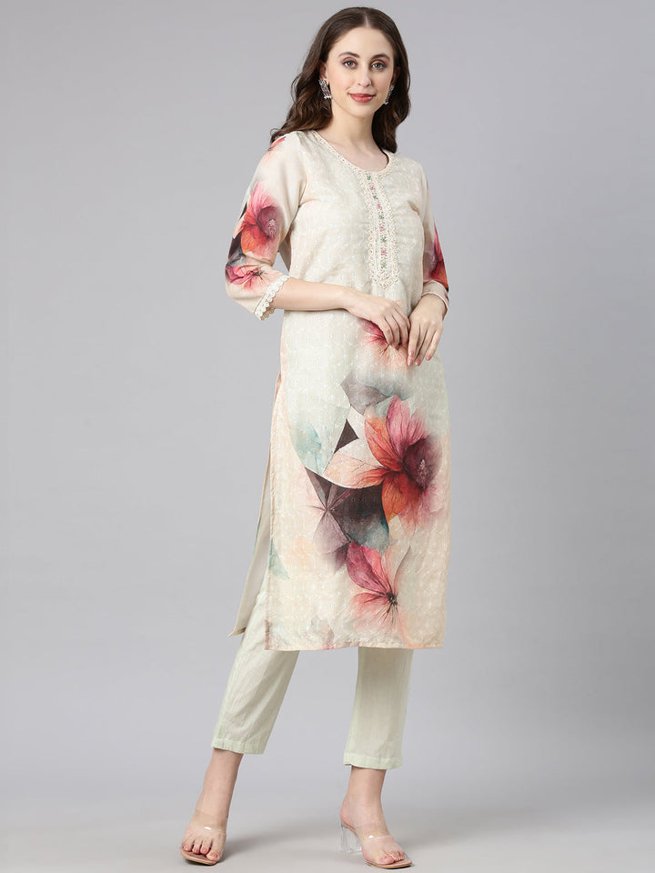 Neerus Green cotton printed suit set - back view