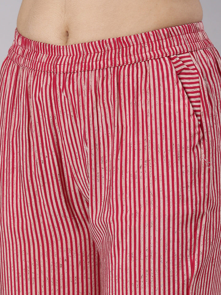 Neerus Pink printed straight kurta set with dupatta - detail view 3