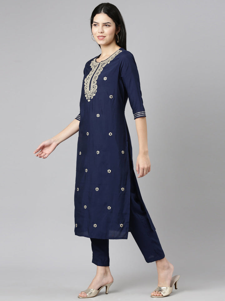 Neerus Blue embroidered straight kurta set with trousers - back view