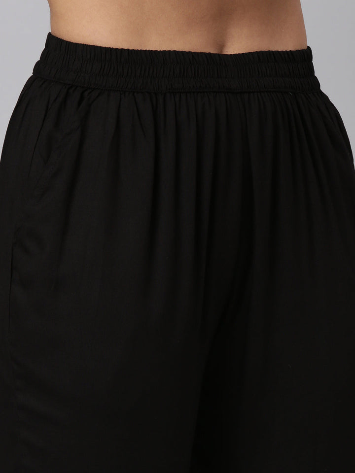 Neerus Black printed straight kurta set with dupatta - detail view 3