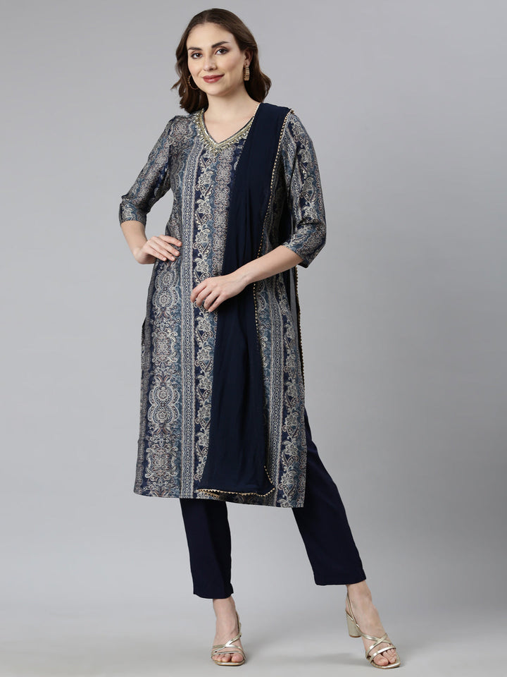 Neerus Blue printed chevron suit set - front view