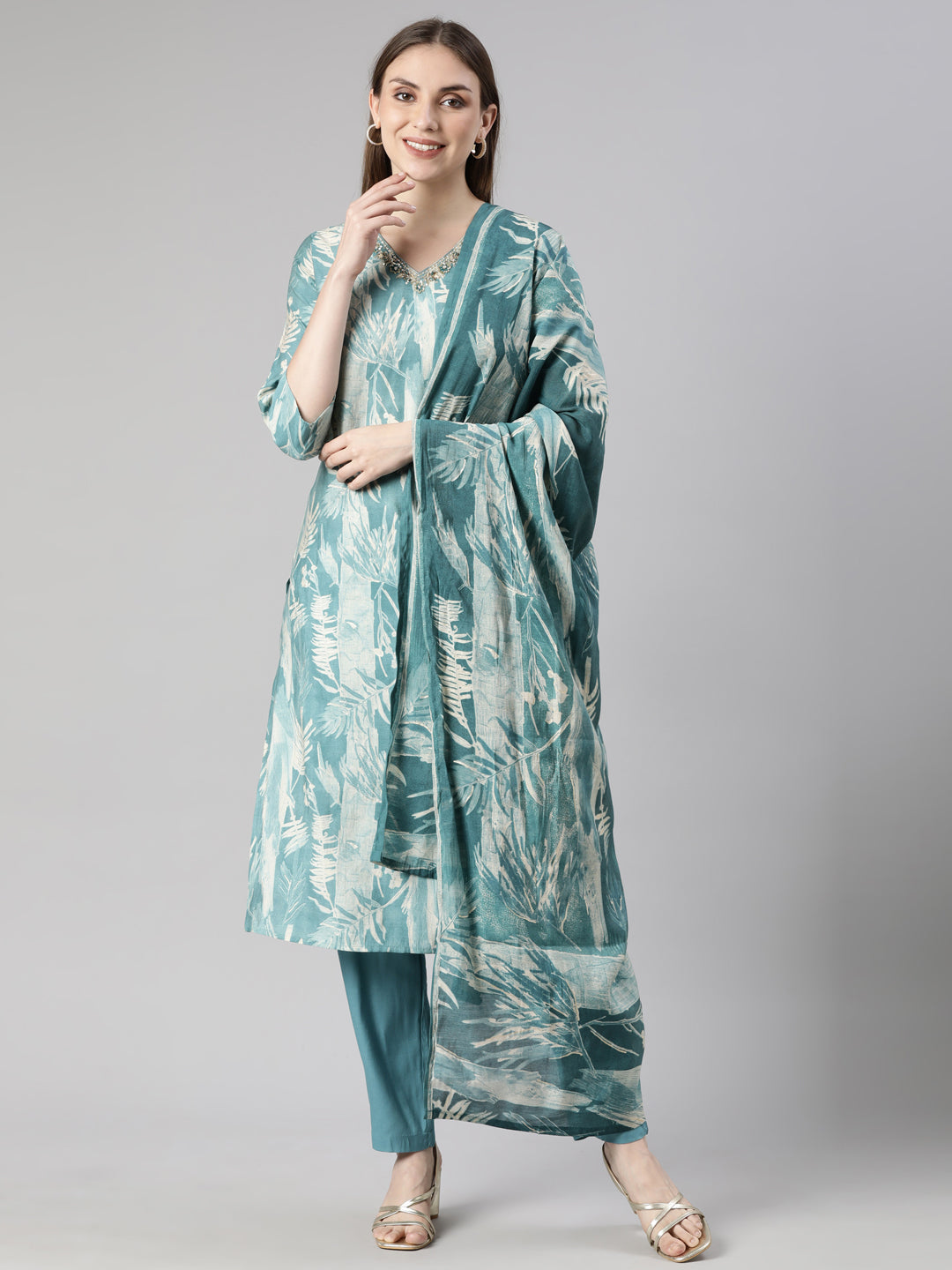Neerus Blue floral printed straight suit set - front view