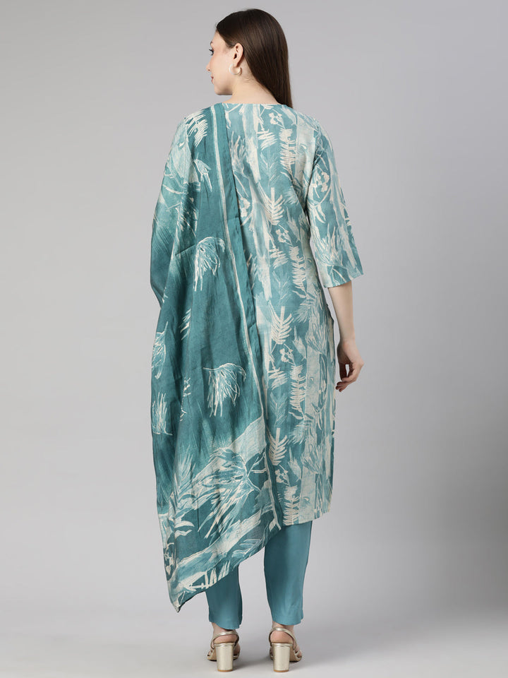 Neerus Blue floral printed straight suit set - side view