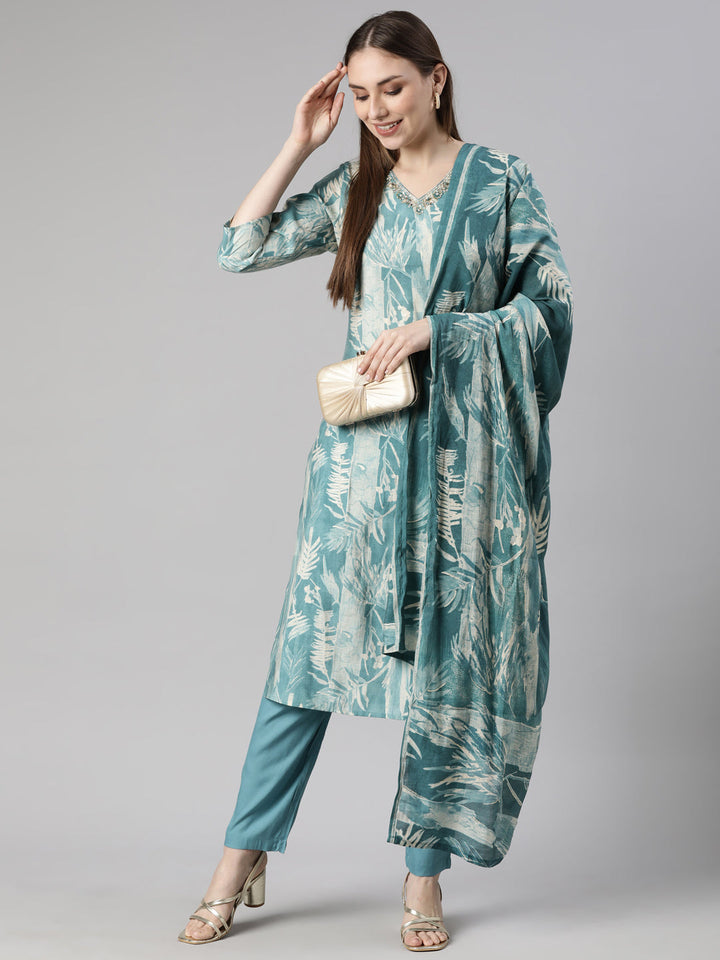 Neerus Blue floral printed straight suit set - detail view 2