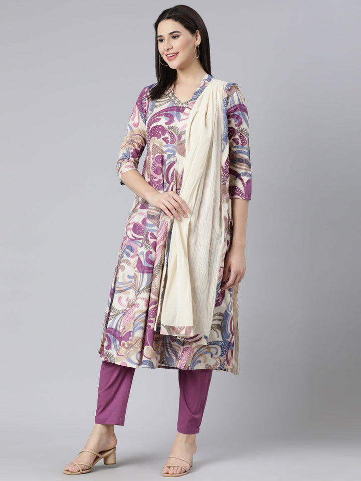 Neerus Multi printed panelled straight suit set - detail view 3