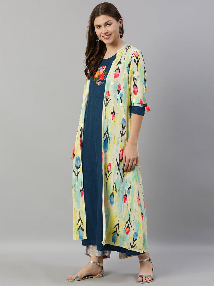 Neerus Green cotton embroidered A-line kurta - detail view 2