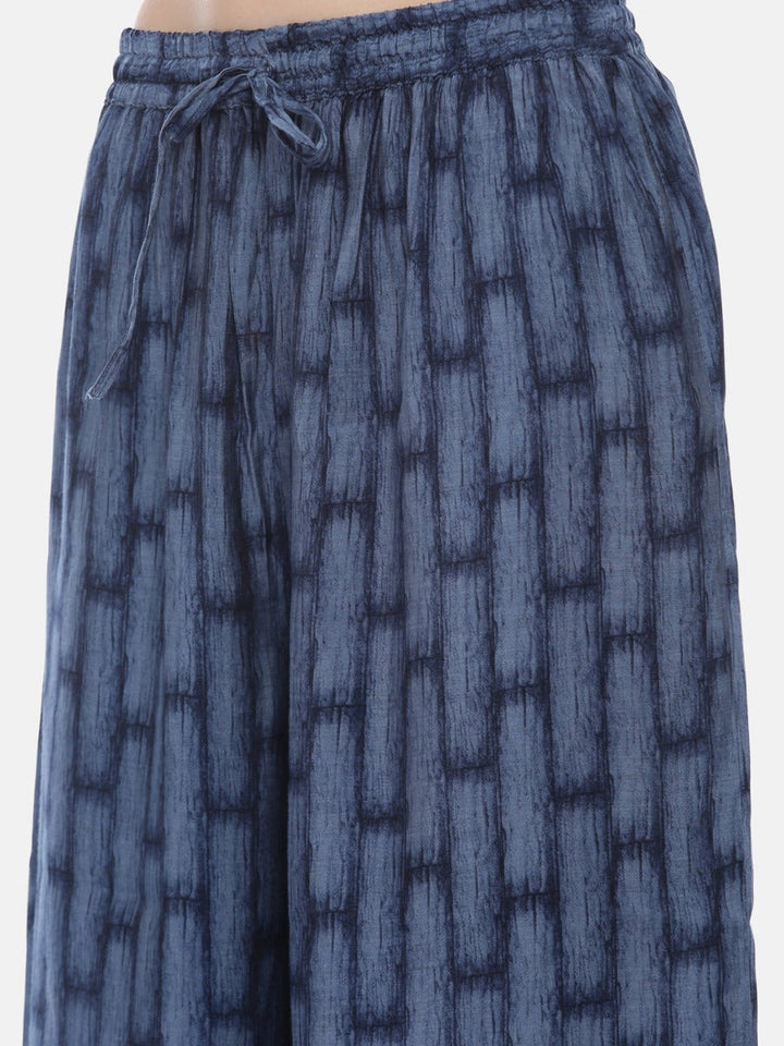 Neerus Blue printed kurta set with palazzo - detail view 4