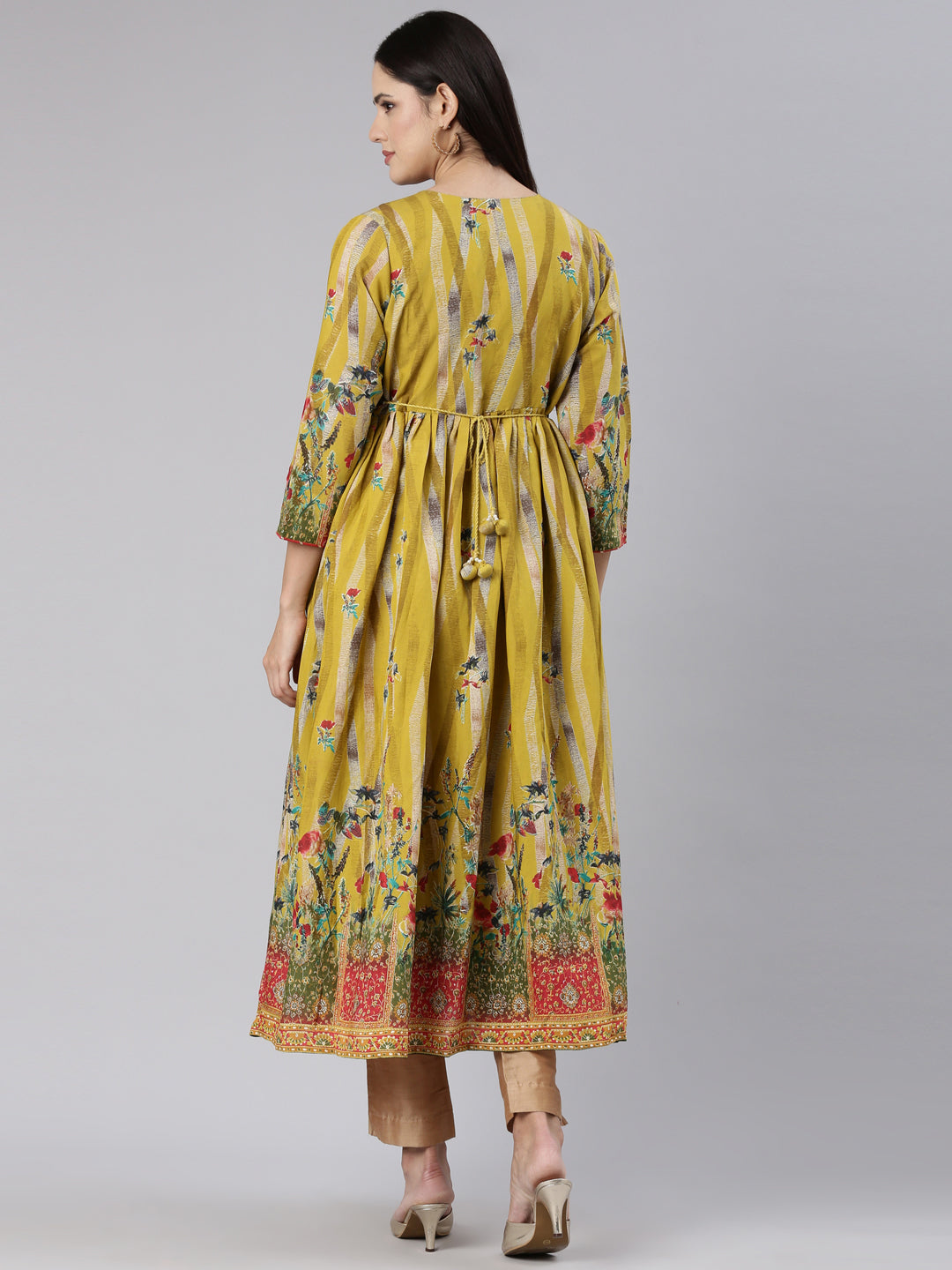 Neerus Green floral printed straight dress - side view