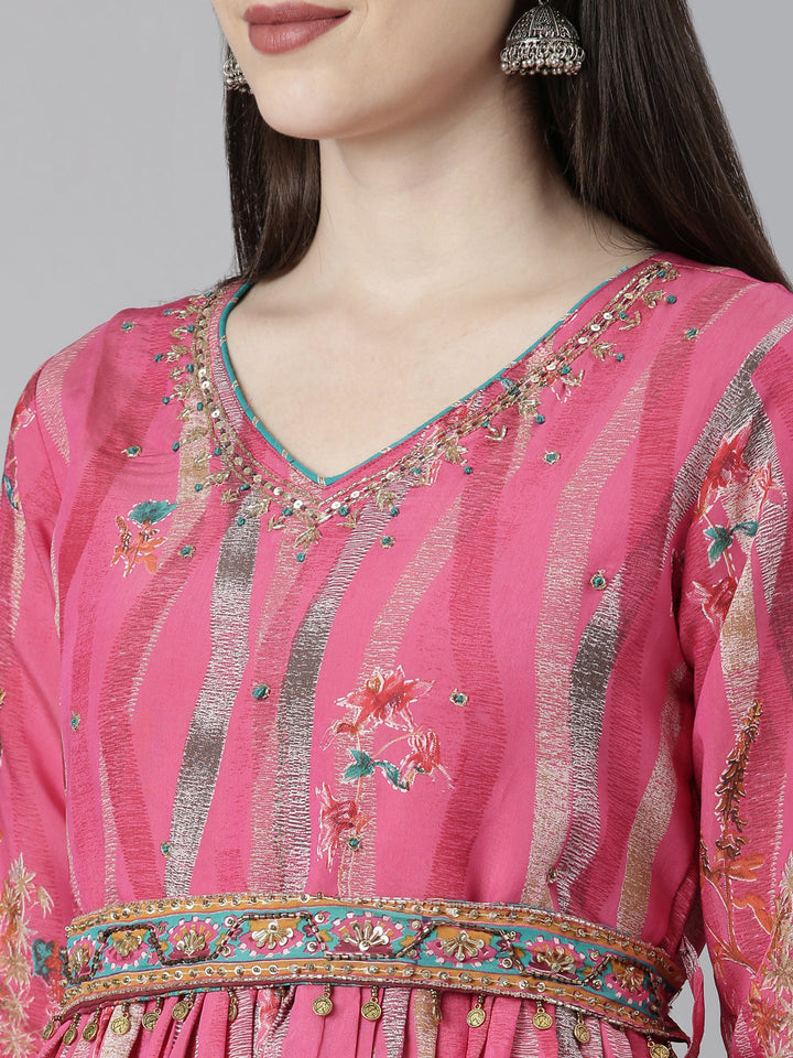 Neerus Pink floral printed flared dress - detail view 4