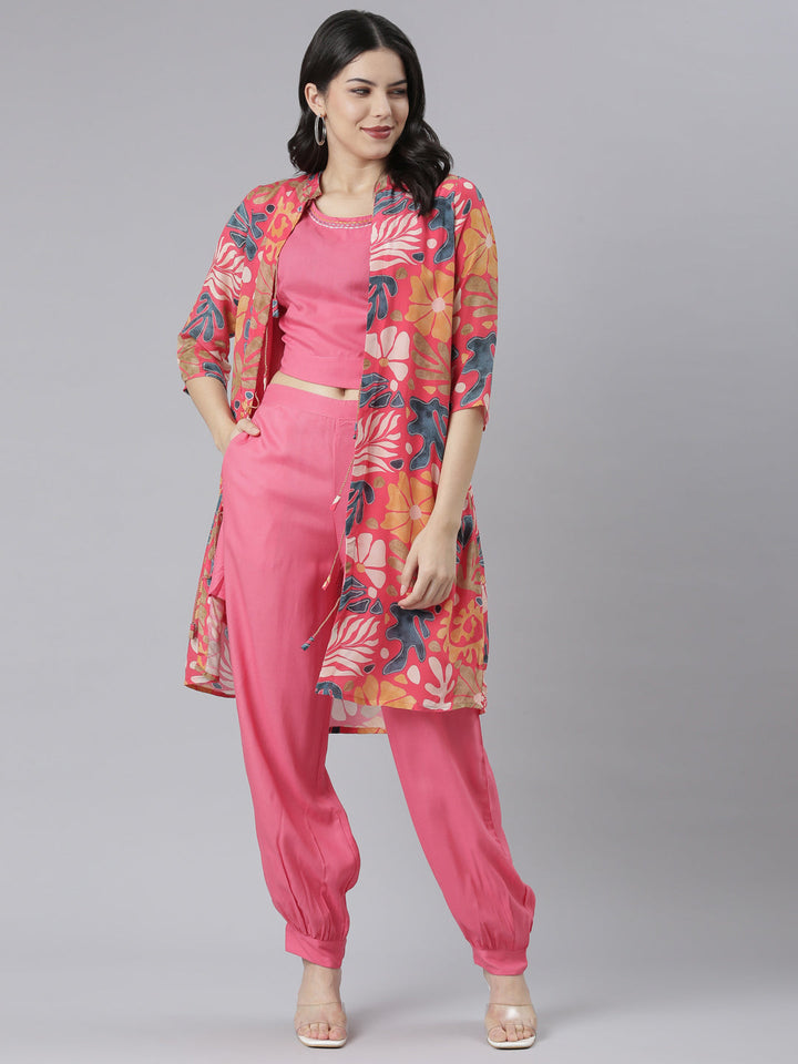 Neerus Pink crepe printed co-ord set with jacket - detail view 2