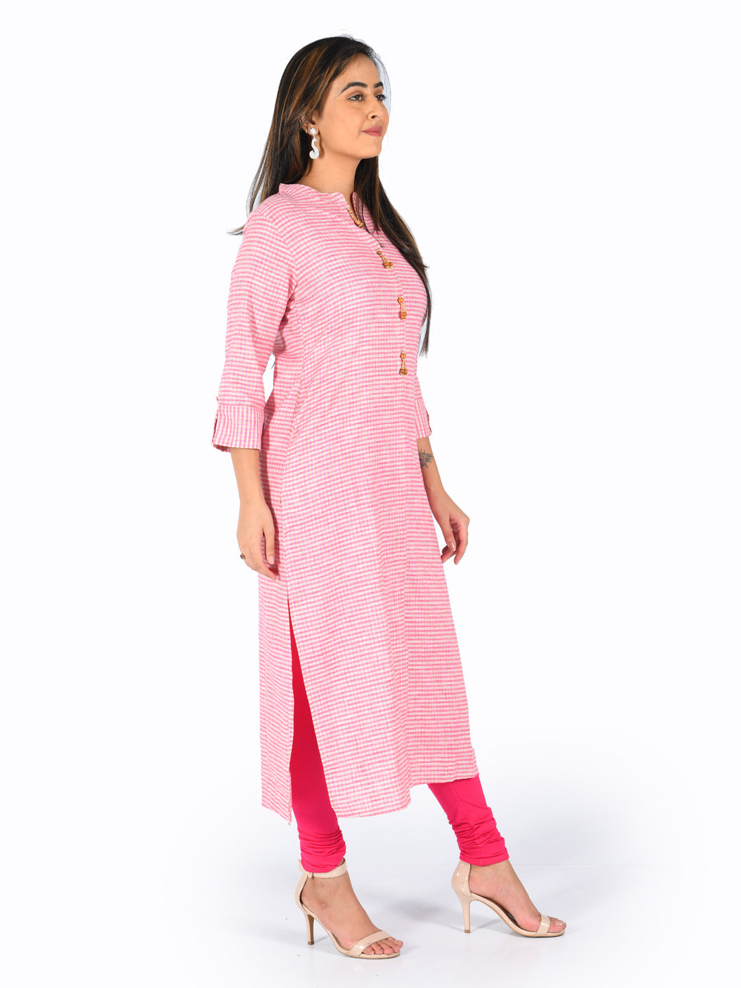 Neerus Pink cotton printed straight kurta - detail view 2
