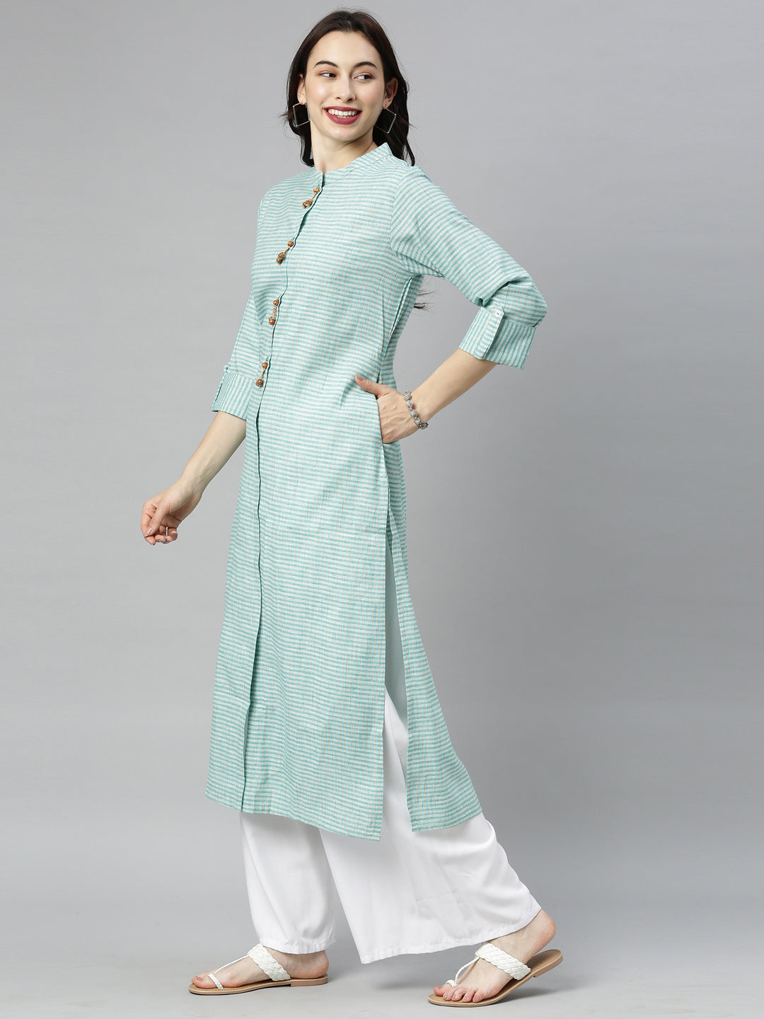 Neerus Green cotton solid kurti - detail view 3