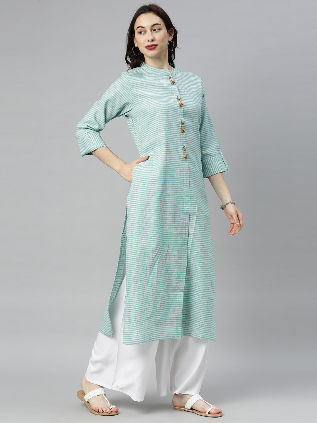 Neerus Green cotton solid kurti - detail view 4