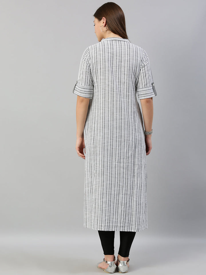 Neerus Grey rayon mirror work straight kurti - detail view 2