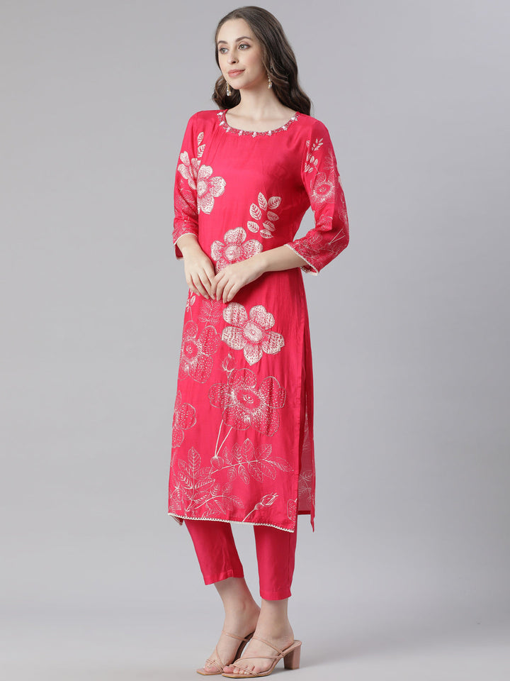 Neerus Red cotton printed suit set - side view
