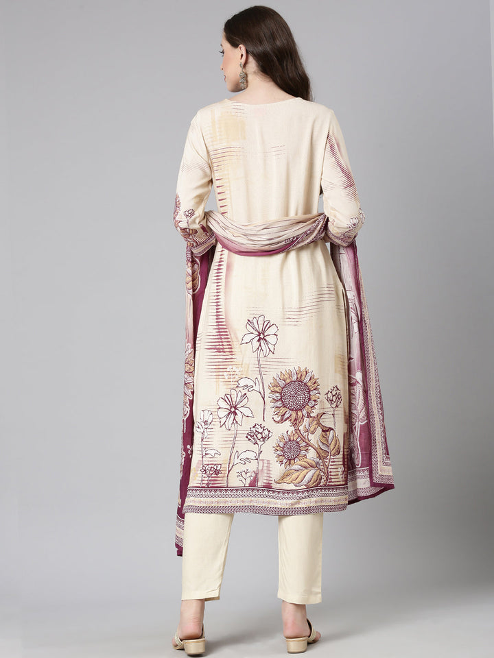 Neerus Magenta Printed Straight Kurta and Trousers With Dupatta