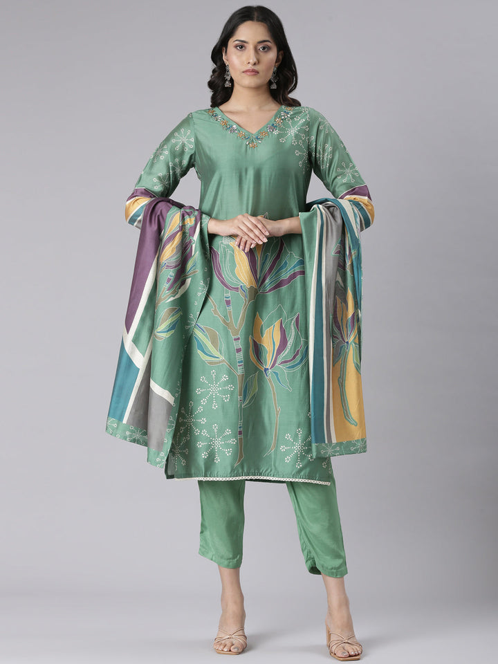 Neerus Green Printed Straight Kurta and Trousers With Dupatta