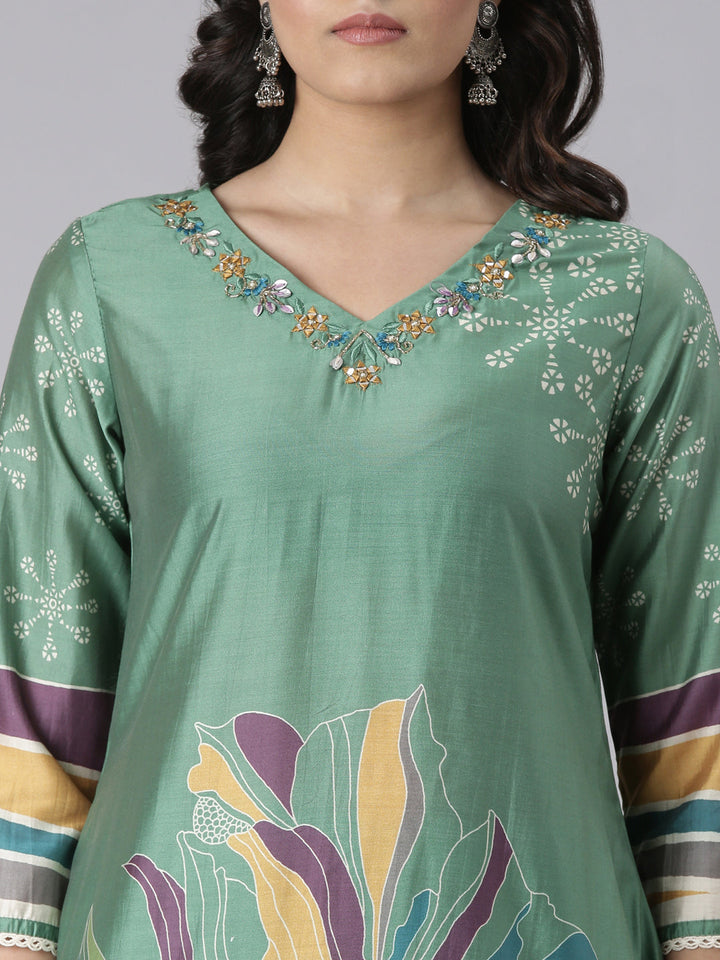 Neerus Green Printed Straight Kurta and Trousers With Dupatta