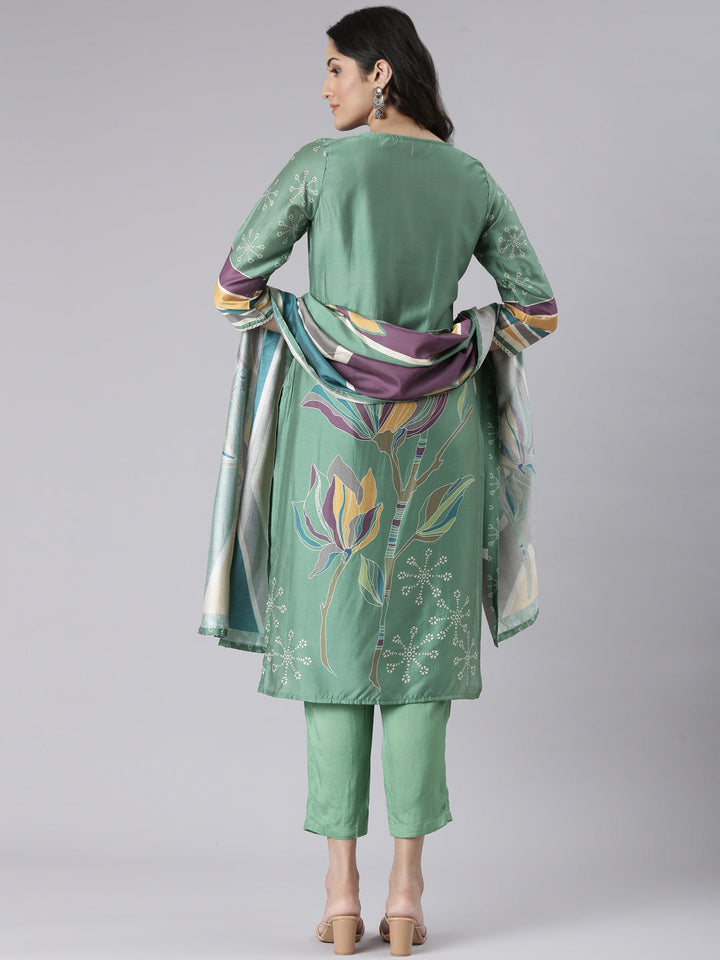 Neerus Green Printed Straight Kurta and Trousers With Dupatta