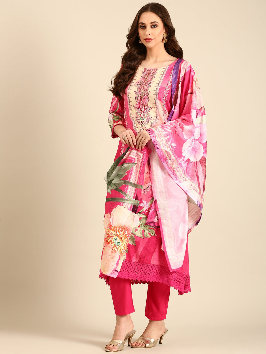 Neerus Pink rayon embellished floral suit set - detail view 2