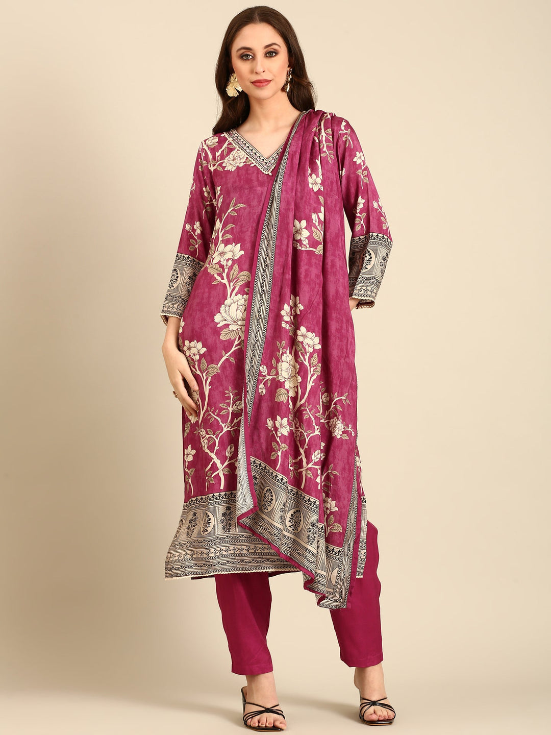 Neerus Pink muslin mirror work suit set - front view