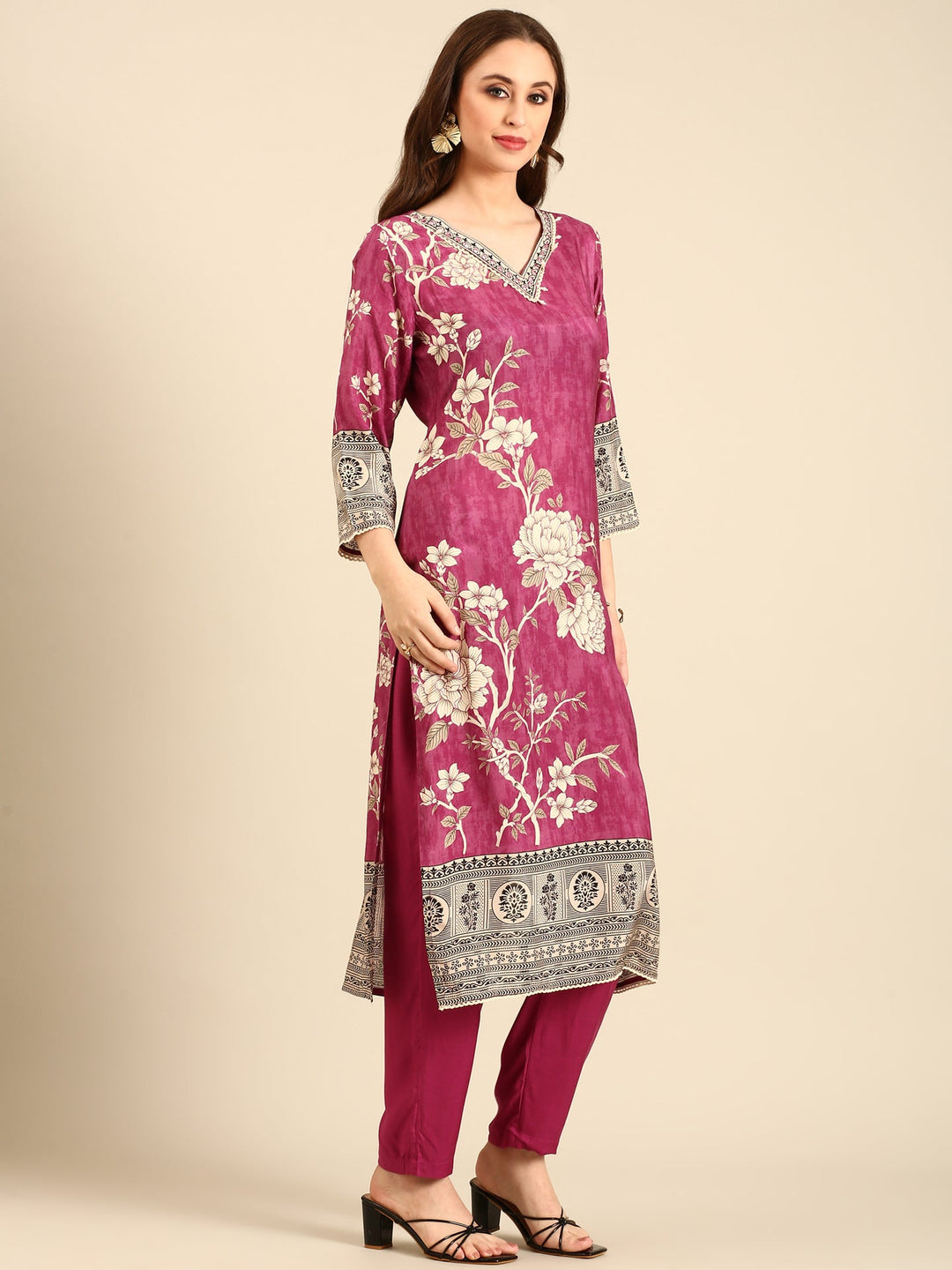Neerus Pink muslin mirror work suit set - back view