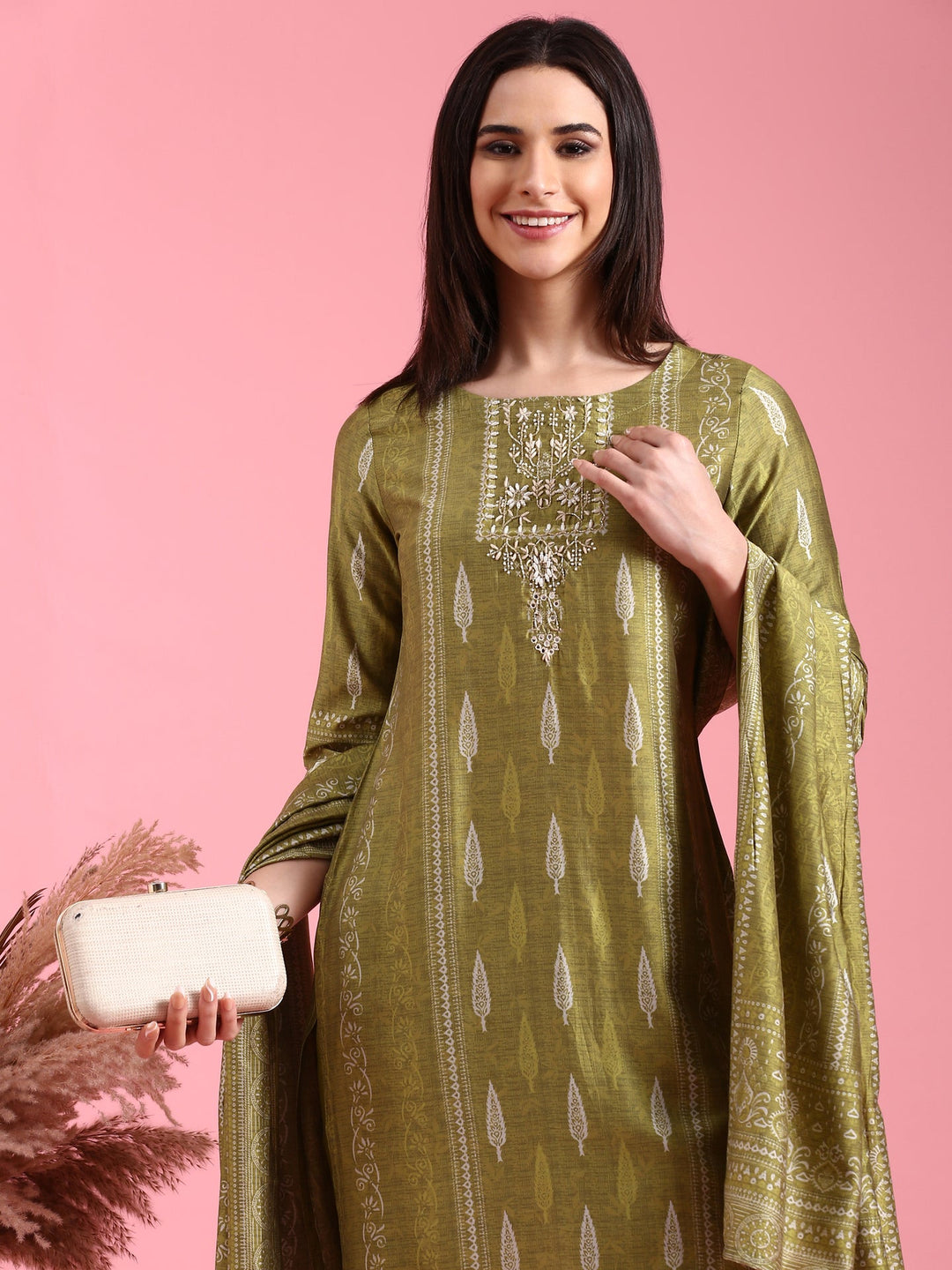 Neerus Green organza embroidered suit set - detail view 3