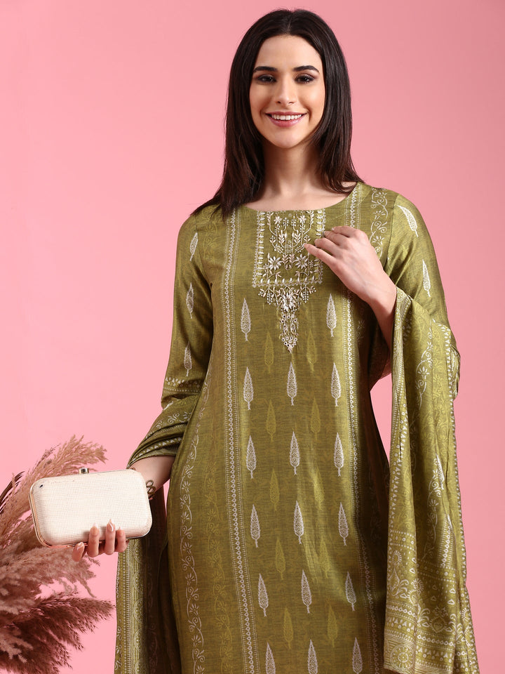 Neerus Green organza embroidered suit set - detail view 3