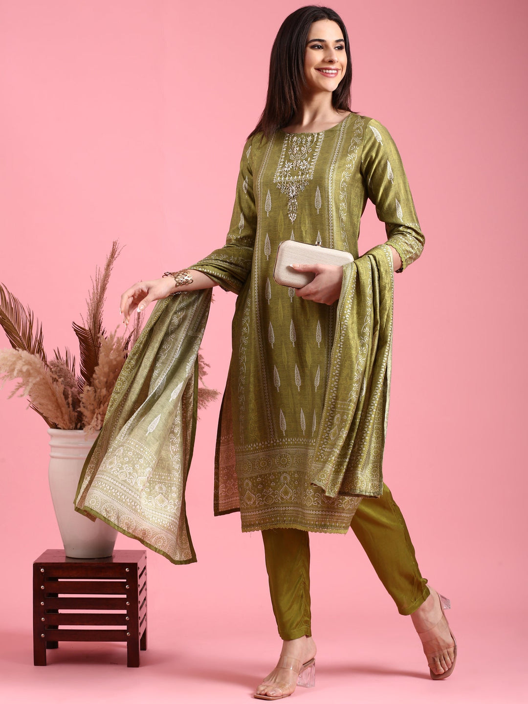 Neerus Green organza embroidered suit set - detail view 4