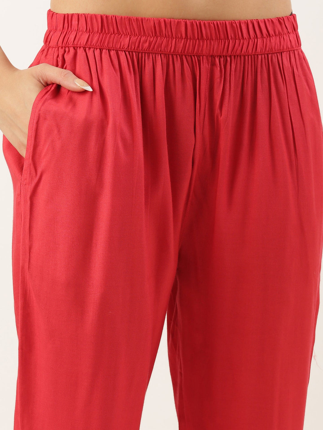 Neerus Pink modal printed suit set - detail view 4