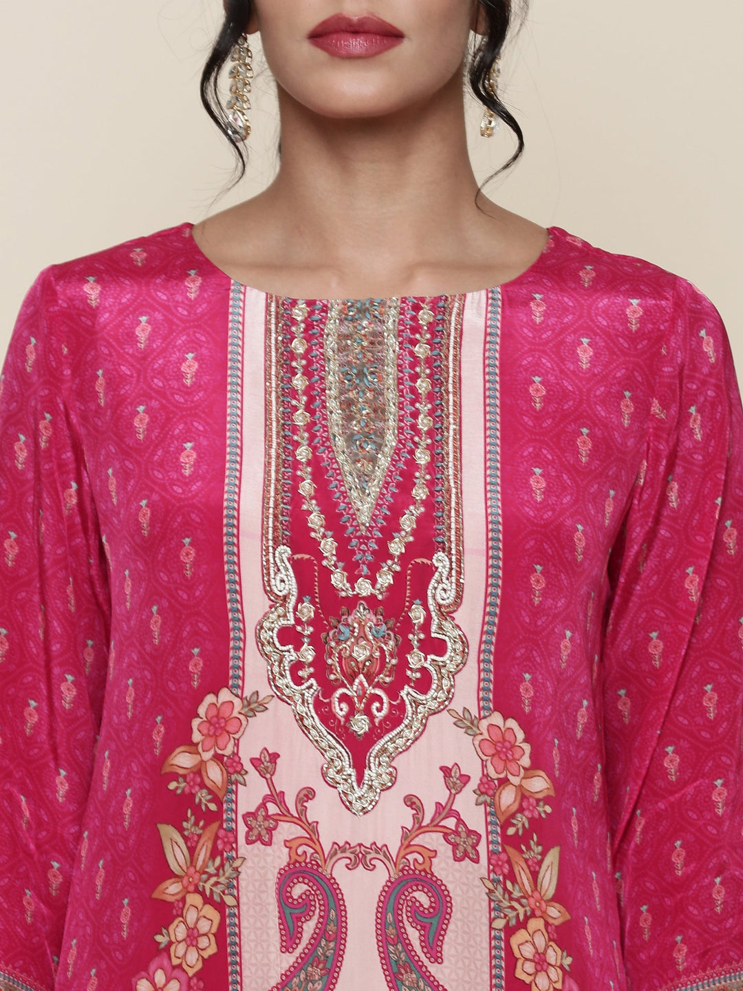 Neerus Pink crepe digital printed suit set - detail view 1
