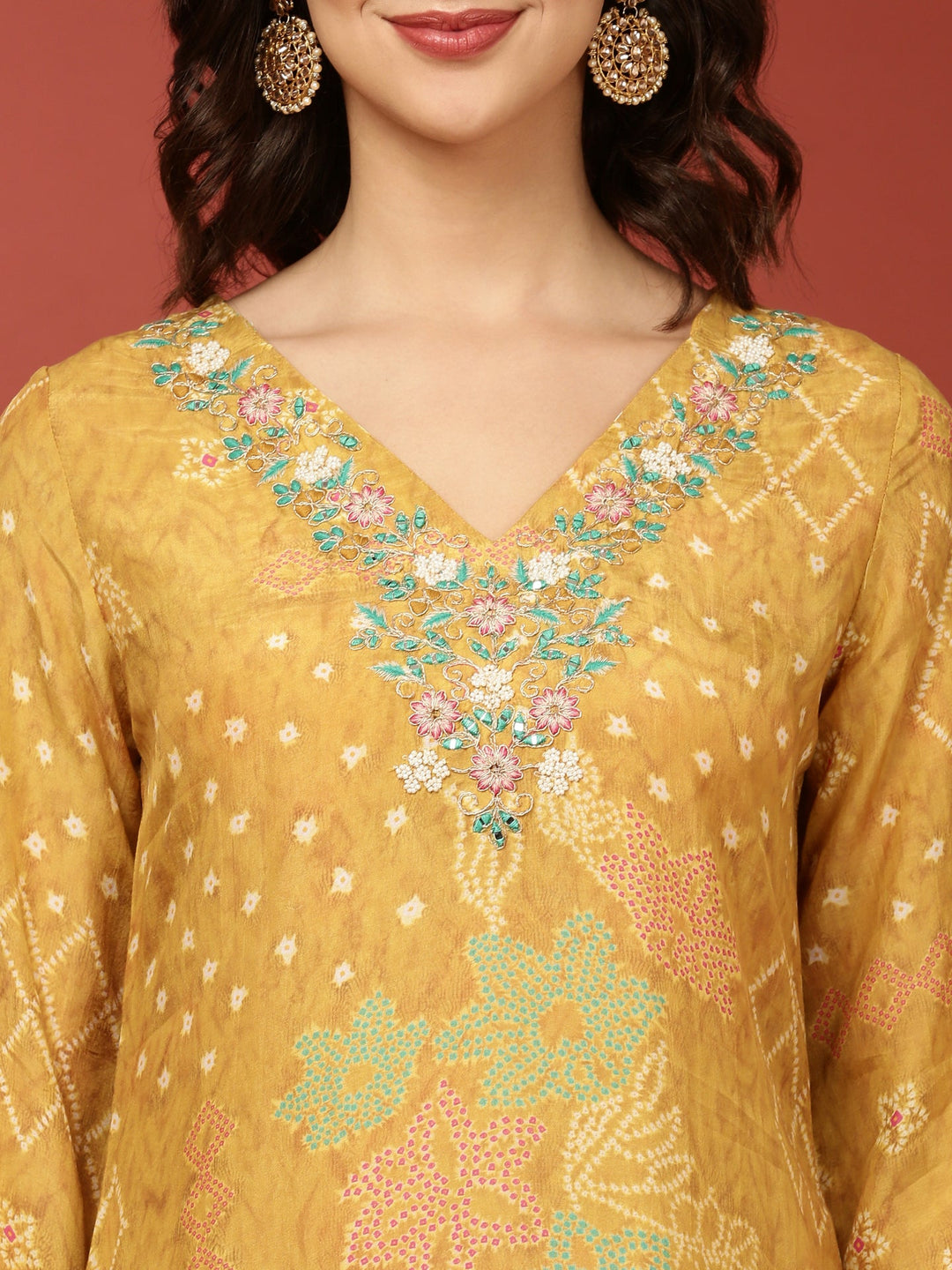 Neerus Yellow crepe printed suit set - detail view 2