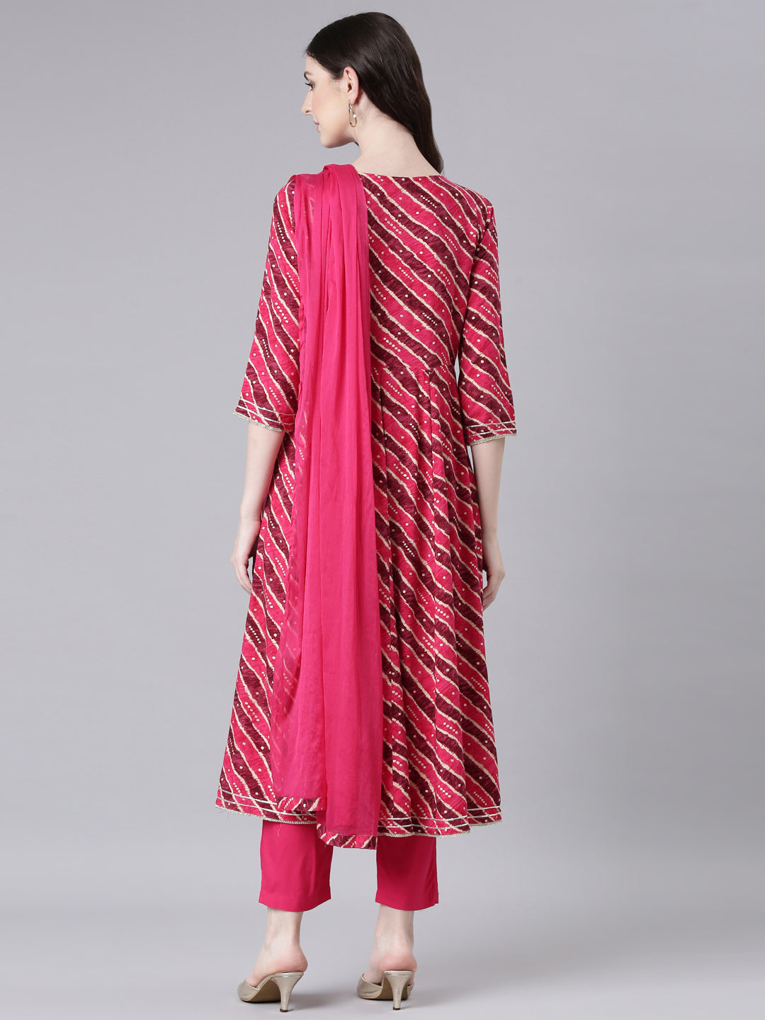 Neerus Pink Viscose Rayon Printed Anarkali Suit Set - detail view 2