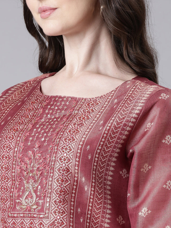 Neerus Pink tissue printed suit set - detail view 1
