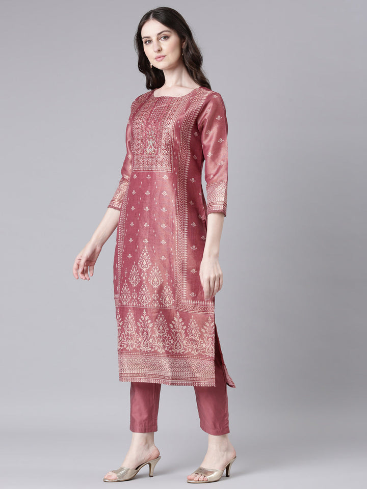 Neerus Pink tissue printed suit set - back view