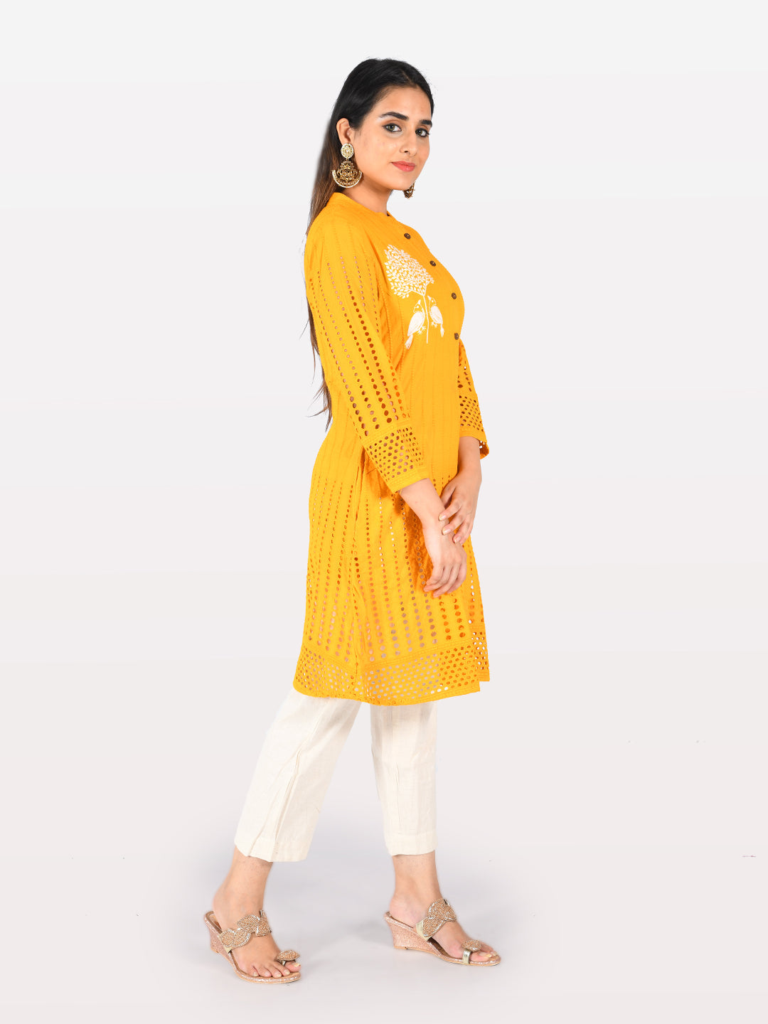Neerus Yellow cotton printed straight kurta - side view