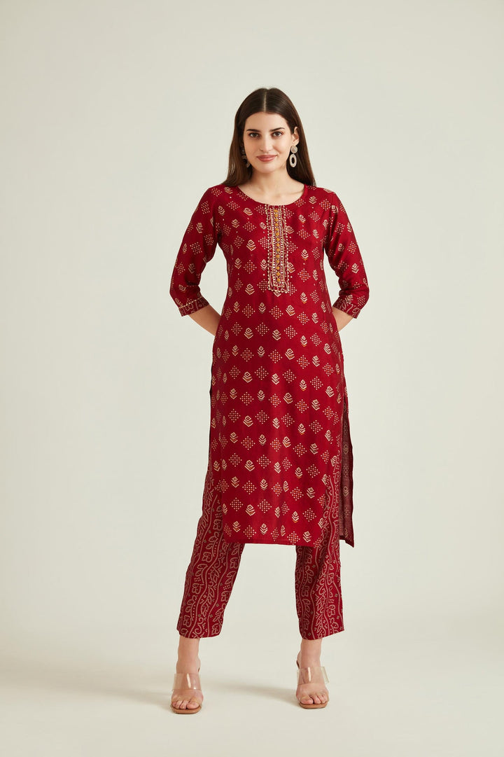 Neerus Maroon muslin mirror work kurta set - detail view 1