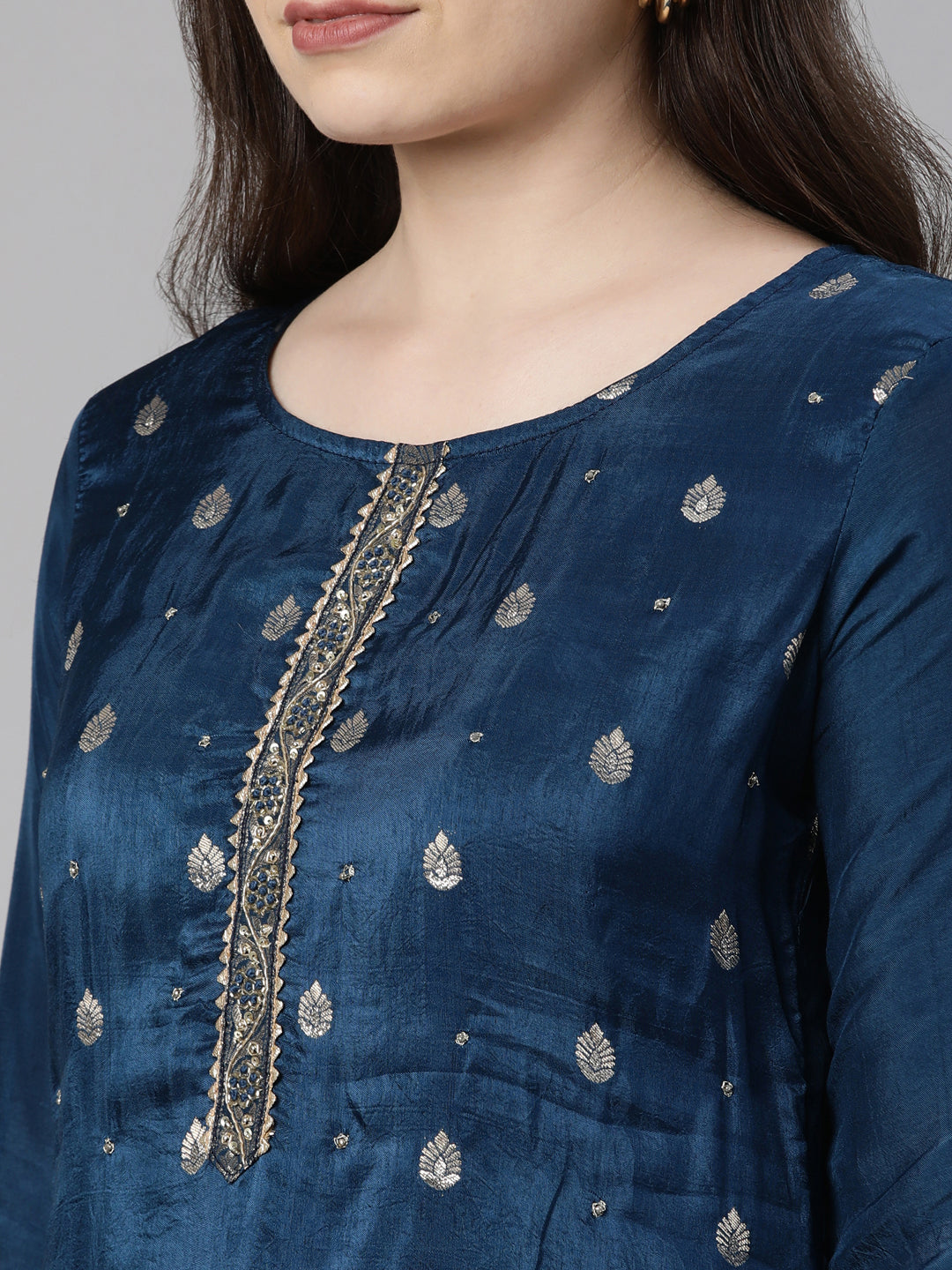Neerus Blue printed straight suit set - detail view 1