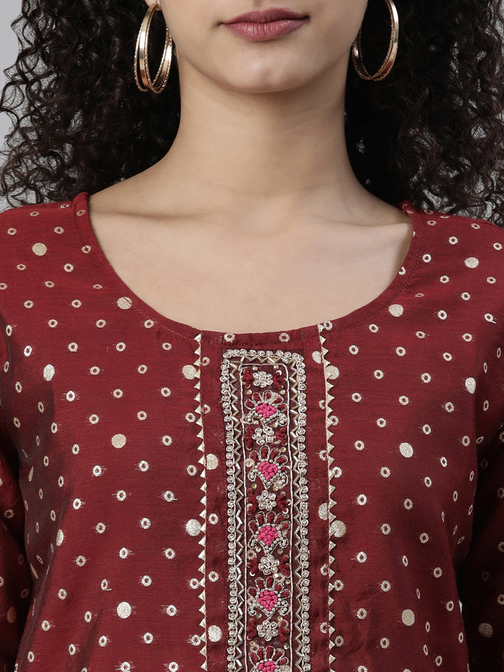 Neerus Maroon Jute Cotton Printed Suit Set - detail view 1