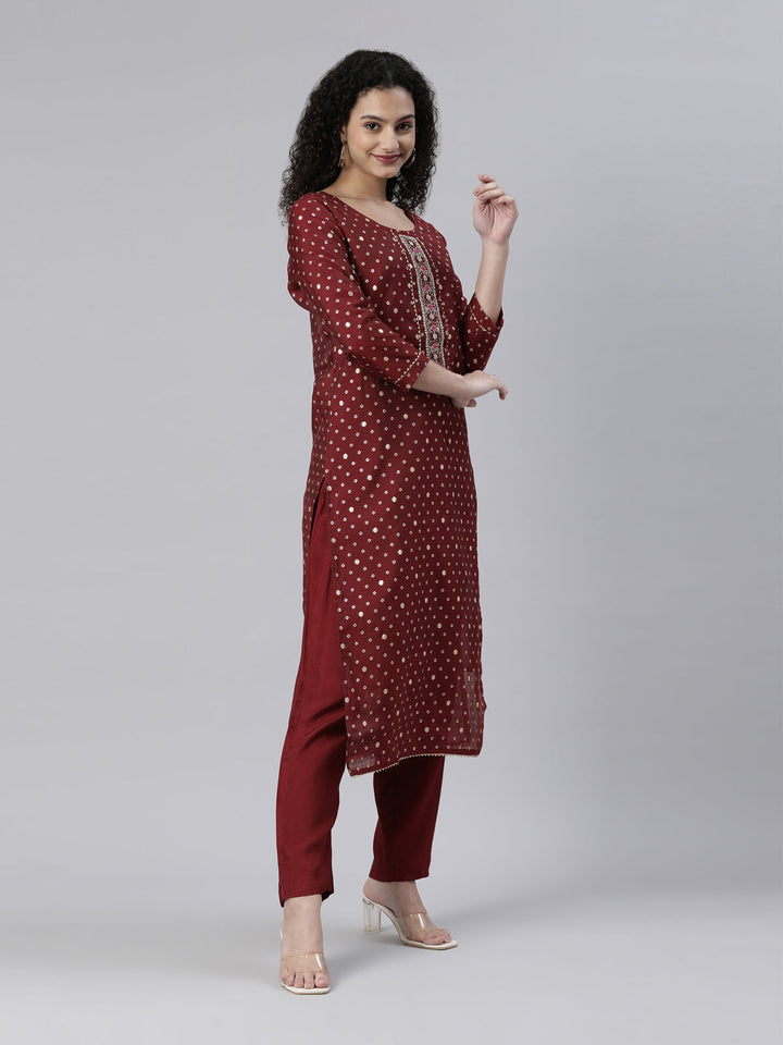 Neerus Maroon Jute Cotton Printed Suit Set - back view