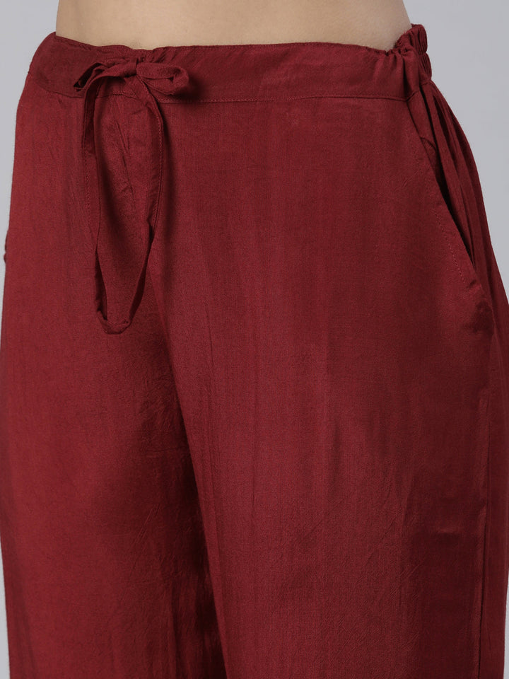 Neerus Maroon Jute Cotton Printed Suit Set - detail view 2