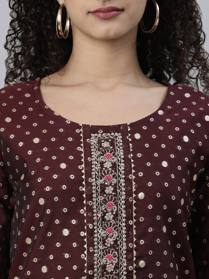 Neerus Maroon Chanderi Printed Kurta Set - detail view 1