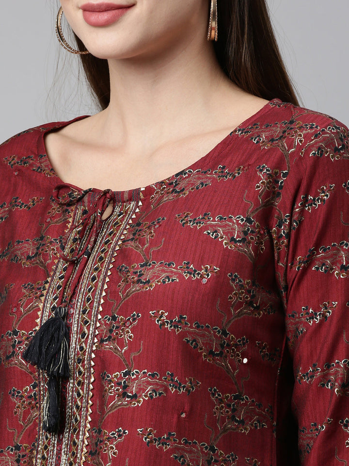 Neerus Maroon Shantoon embellished kurta set - side view