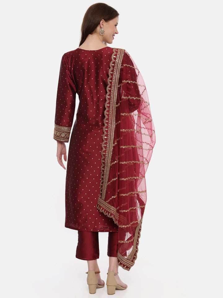 Neerus Maroon cotton woven kurta set - side view