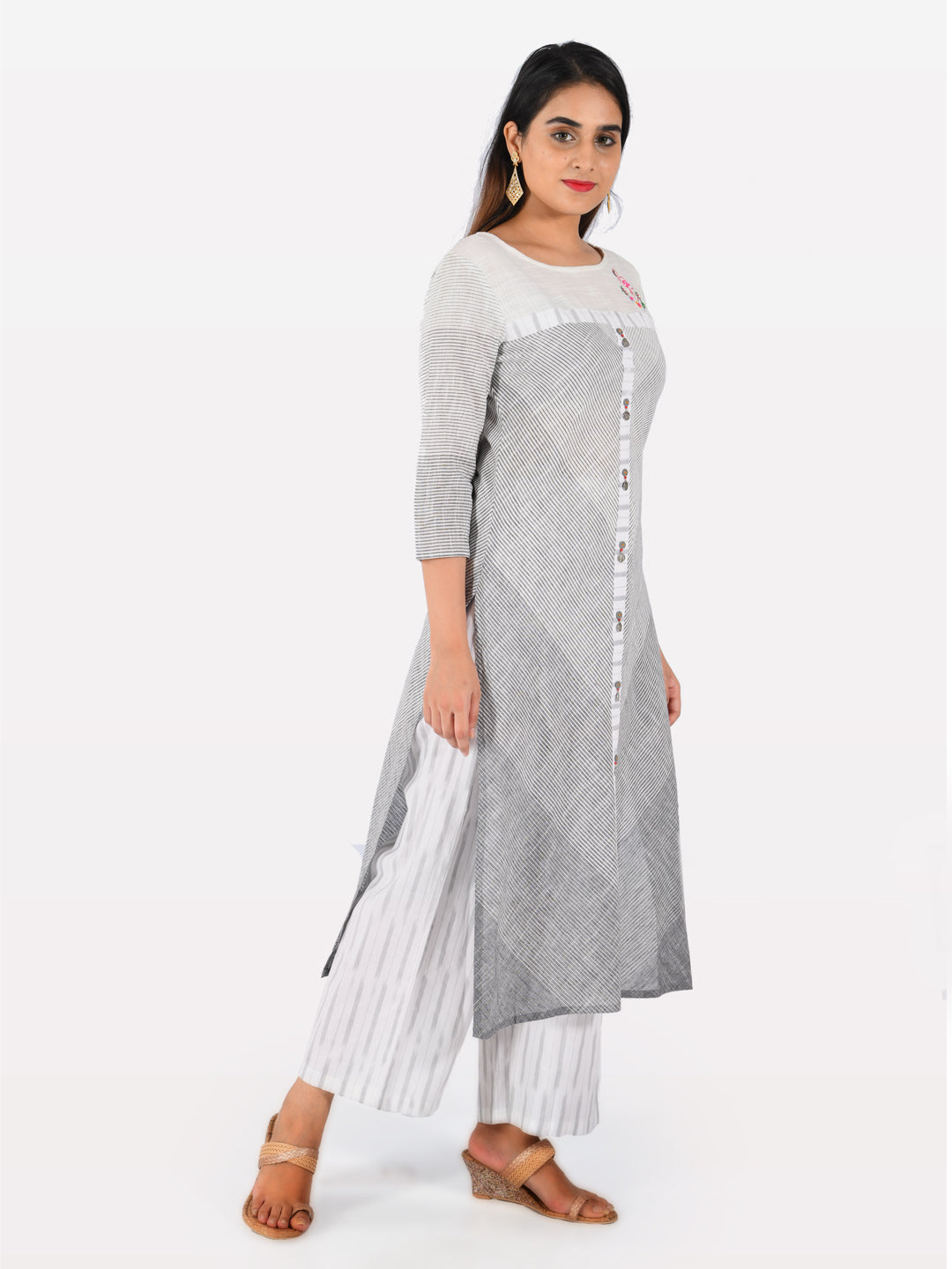 Neerus Grey cotton printed straight kurta - detail view 2